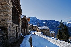 Giro ad anello Savogno-Dasile in Val Bregaglia partendo dalla cascata dell'Acquafraggia il 15 febb 09  - FOTOGALLERY